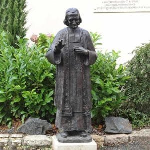Church Catholic Priest Statue Bronze Sculpture