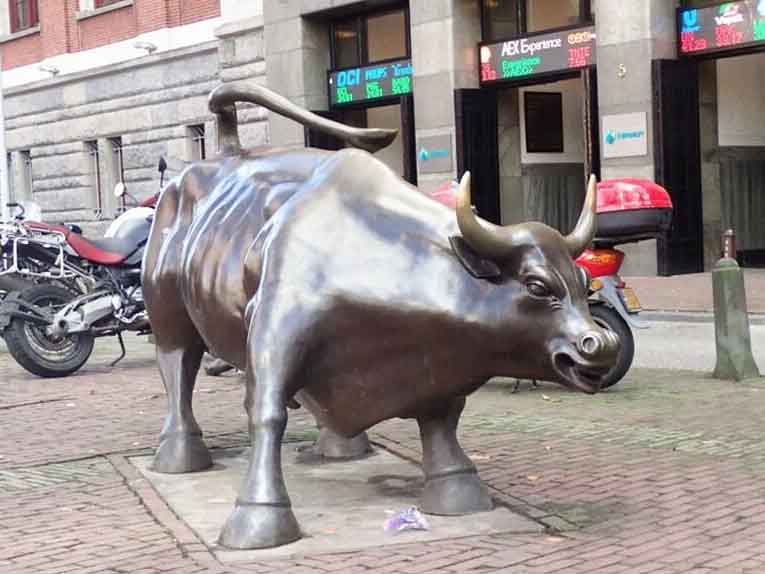 Amsterdam bronze bull