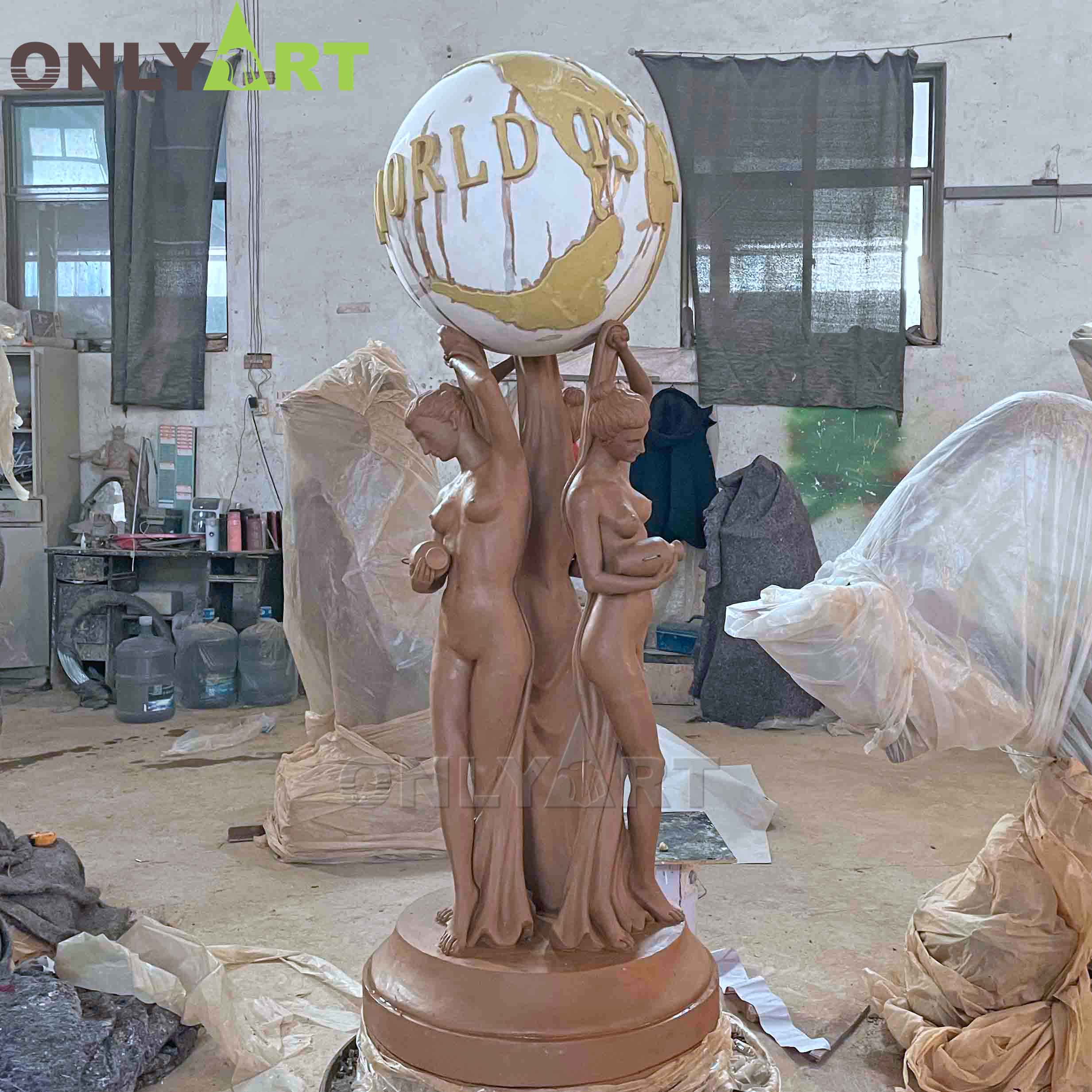 Clay Mold The World is Yours Statue