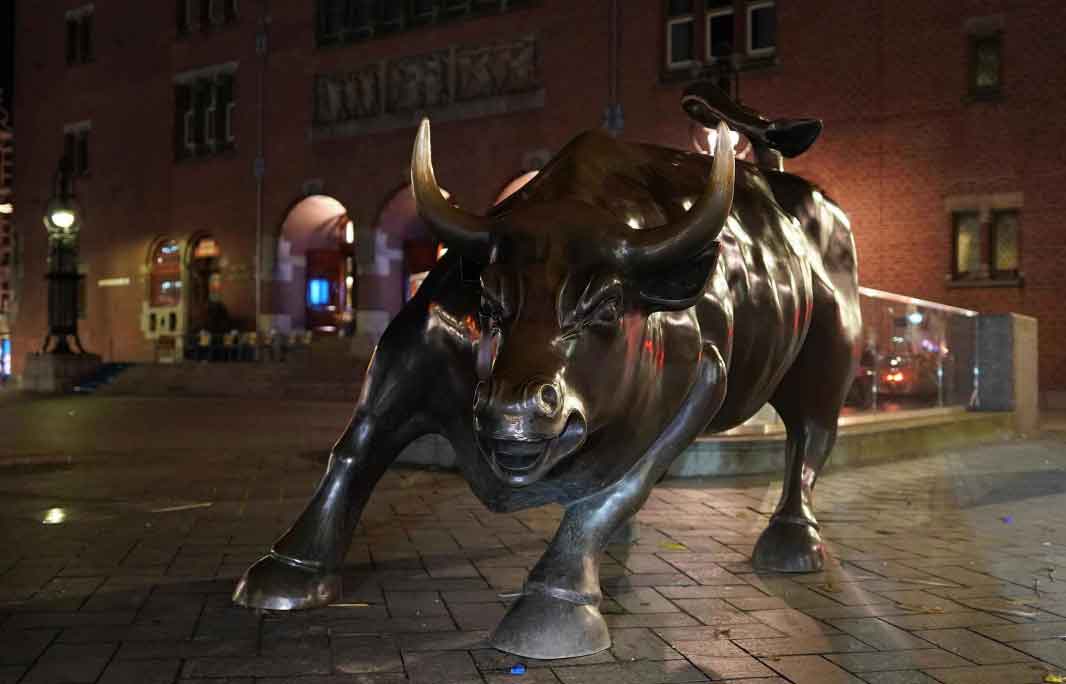 charging bull of wall street